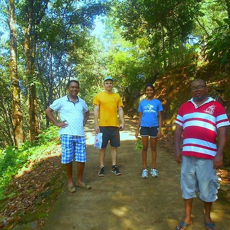 Sapphire Holiday Resort Ratnapura Luaran gambar