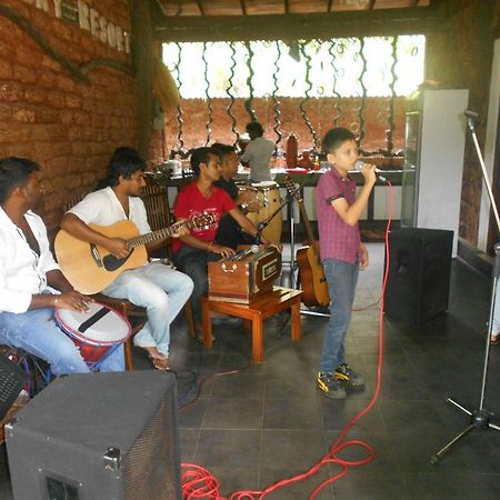 Sapphire Holiday Resort Ratnapura Luaran gambar