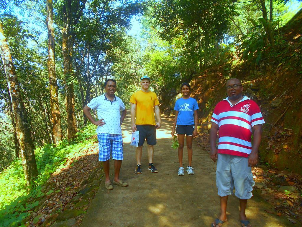 Sapphire Holiday Resort Ratnapura Luaran gambar