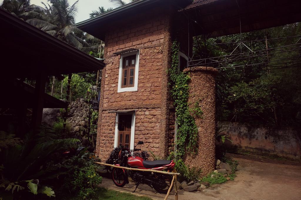 Sapphire Holiday Resort Ratnapura Luaran gambar