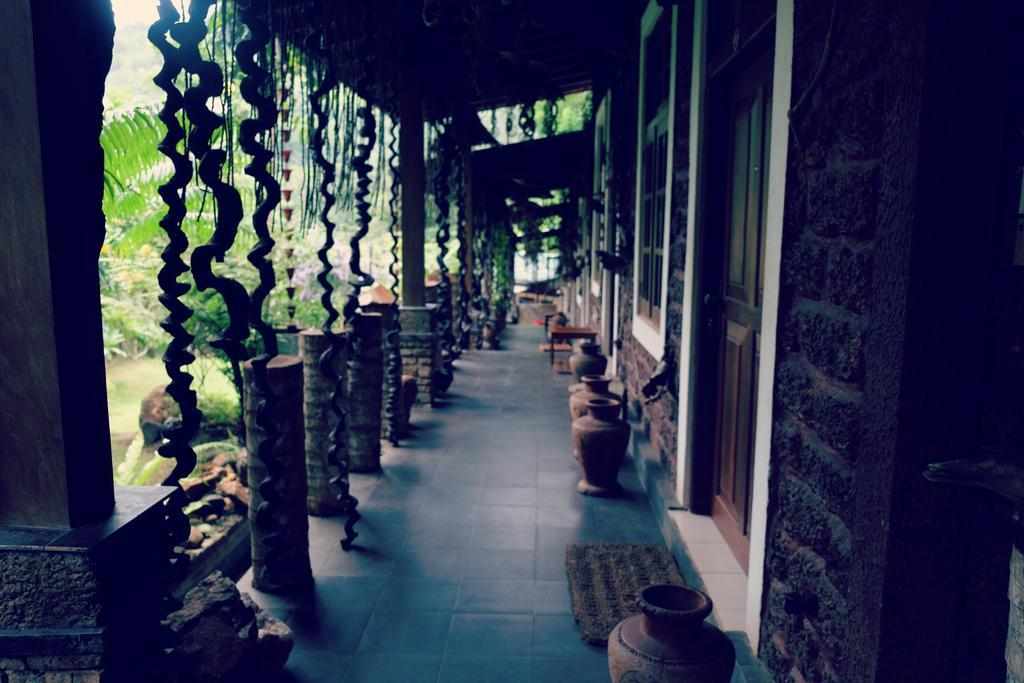 Sapphire Holiday Resort Ratnapura Luaran gambar