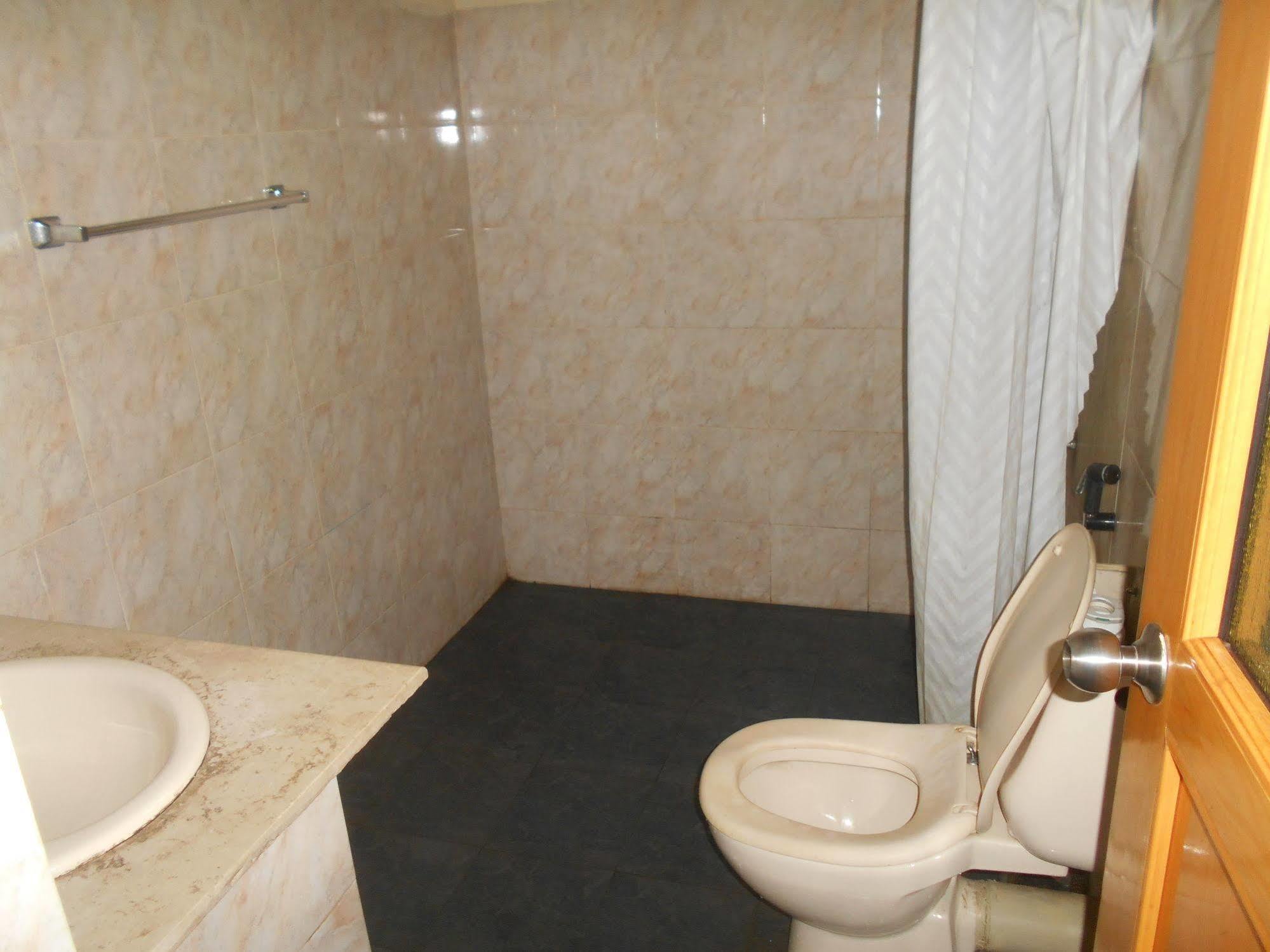 Sapphire Holiday Resort Ratnapura Luaran gambar
